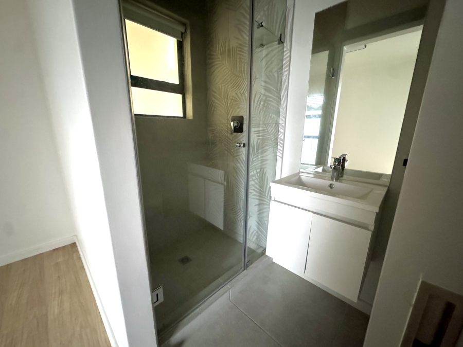 To Let 2 Bedroom Property for Rent in Table View Western Cape
